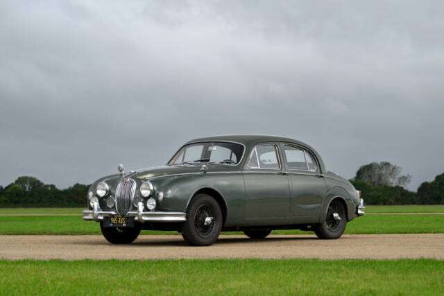 Image 1/49 of Jaguar 2.4 Litre (1958)