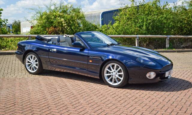 Immagine 1/50 di Aston Martin DB 7 Vantage Volante (2001)
