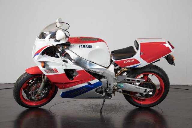 Bild 1/19 von Yamaha DUMMY (1989)