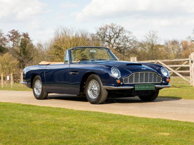 Bild 1/50 von Aston Martin DB 6 Volante (1967)