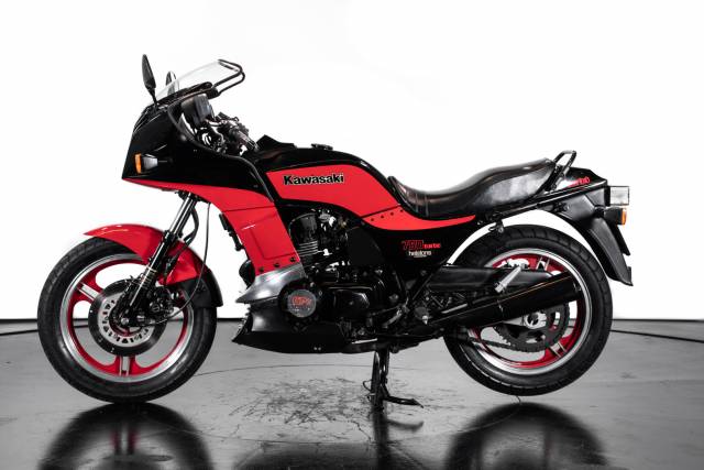 Immagine 1/23 di Kawasaki DUMMY (1985)