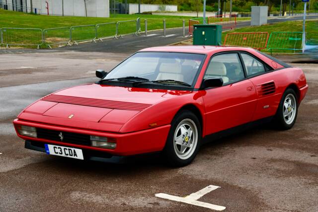 Bild 1/14 von Ferrari Mondial T (1990)
