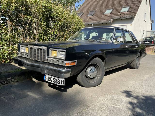 Bild 1/8 von Dodge Diplomat Interceptor (1988)
