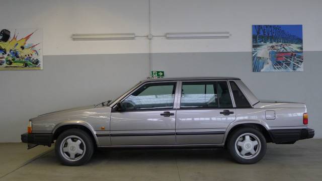 Imagen 1/31 de Volvo 740 Turbo (1987)