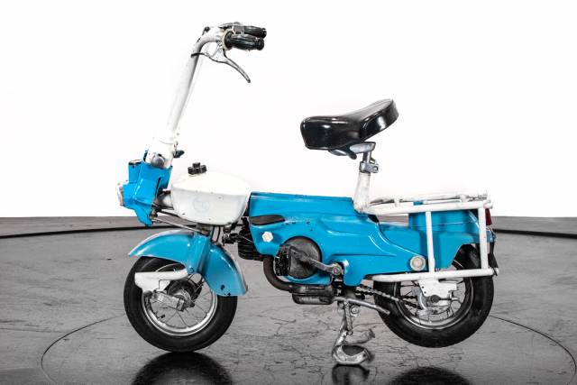 Image 1/18 of Motograziella DUMMY (1970)