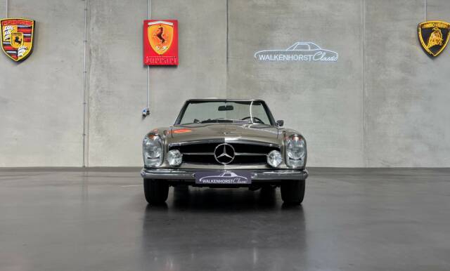 Image 1/17 of Mercedes-Benz 280 SL (1969)