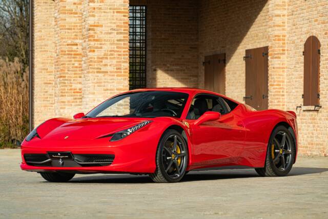 Image 1/50 of Ferrari 458 Italia (2010)
