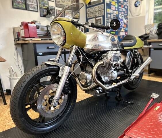 Moto Guzzi Cafe Racer SP 1000 "La Bella Verde"