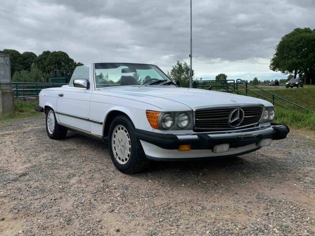 Image 1/8 de Mercedes-Benz 560 SL (1986)