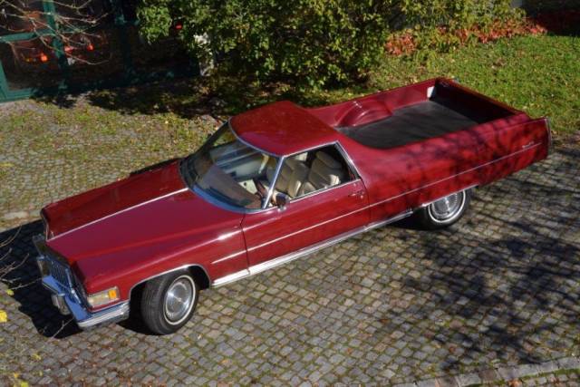 Image 1/14 of Cadillac Caribou (1975)