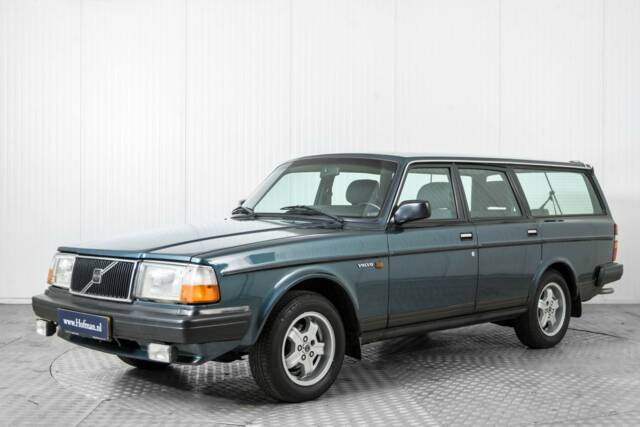 Obraz 1/50 pojazdu Volvo 240 GL (1990)