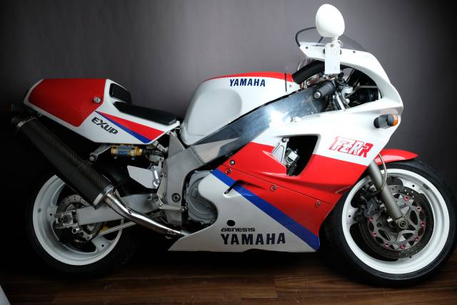Image 1/8 of Yamaha DUMMY (1990)