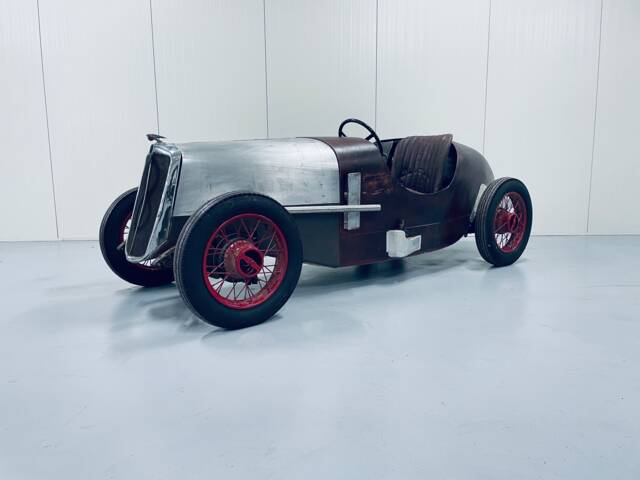 Image 1/23 of Morris Eight (1935)