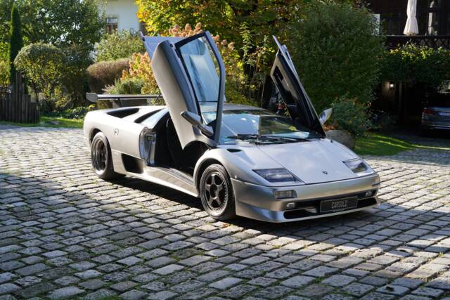 Image 1/16 of Lamborghini Diablo SV (1999)