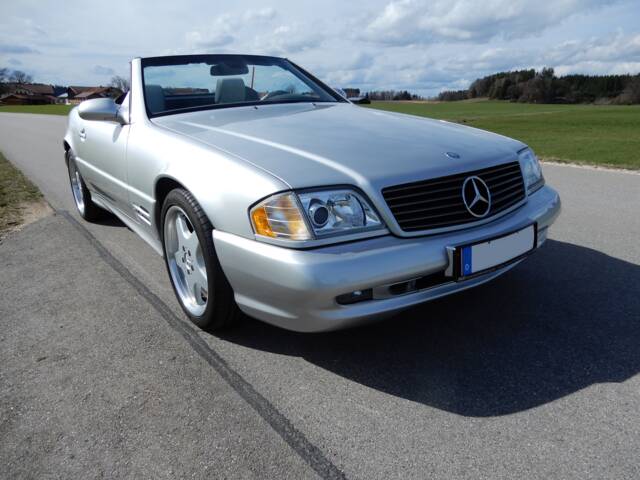 Image 1/25 of Mercedes-Benz SL 500 (2000)