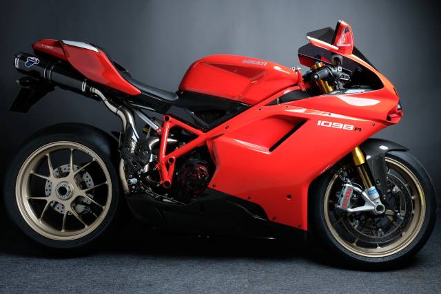 Bild 1/14 von Ducati DUMMY (2005)