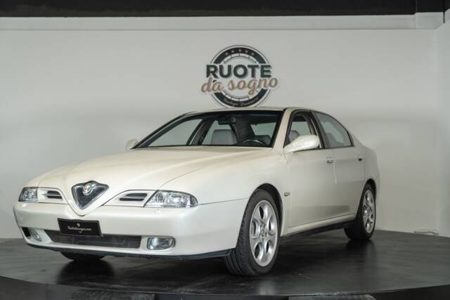 Immagine 1/48 di Alfa Romeo 166 3.0 V6 24V (1999)