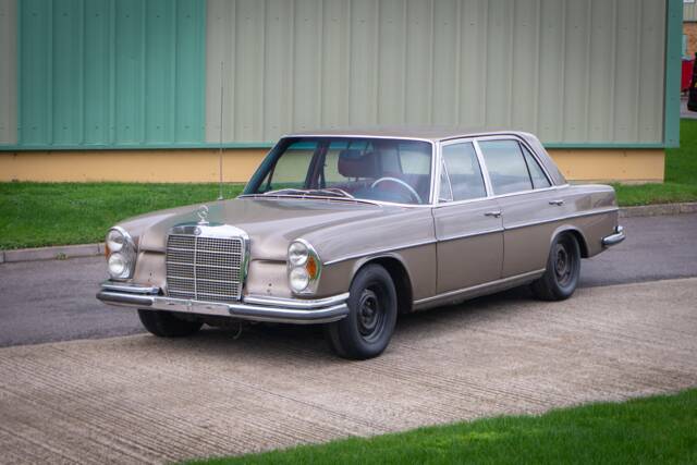 Bild 1/36 von Mercedes-Benz 300 SEL 6.3 (1969)