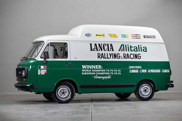 Bild 1/37 von FIAT 238 E (1982)