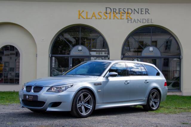 Bild 1/41 von BMW M5 Touring (2008)