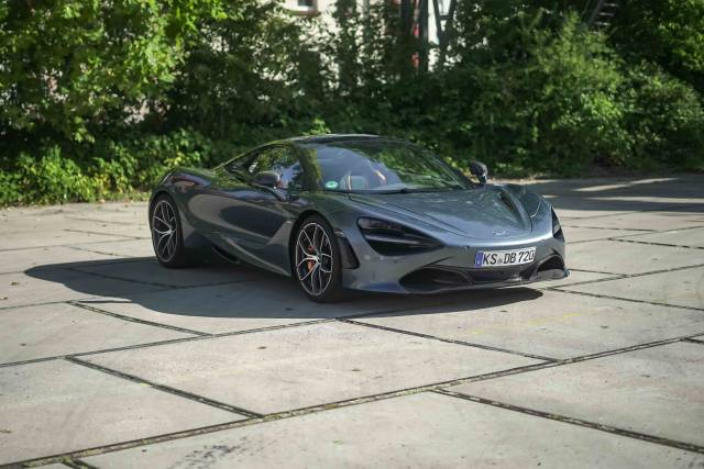 Immagine 1/38 di McLaren 720S Spider (2020)