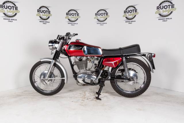 Immagine 1/6 di Ducati DUMMY (1970)