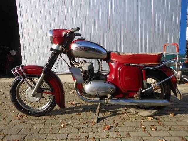 Afbeelding 1/22 van Jawa DUMMY (1968)
