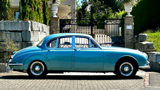 Imagen 1/9 de Daimler V8-250 (1969)