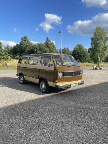 Bild 1/16 von Volkswagen T3 Caravelle GL 1.9 (1982)