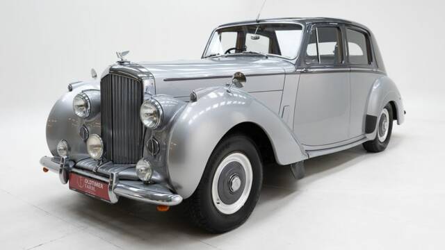 Image 1/15 of Bentley R-Type (1954)