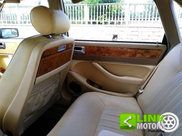 Bild 1/5 von Daimler Double Six (1994)