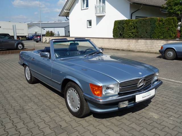 Immagine 1/35 di Mercedes-Benz 560 SL (1987)