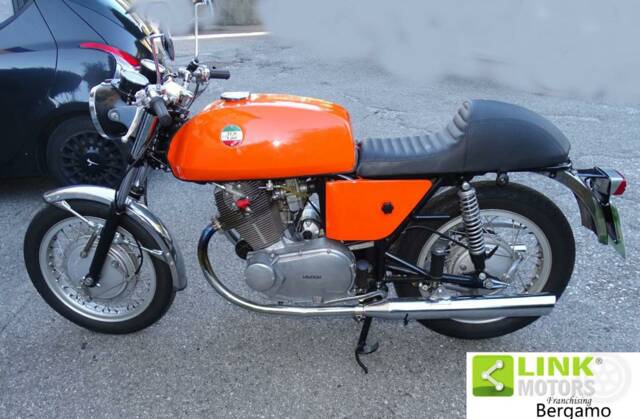 Image 1/10 of Laverda DUMMY (1969)
