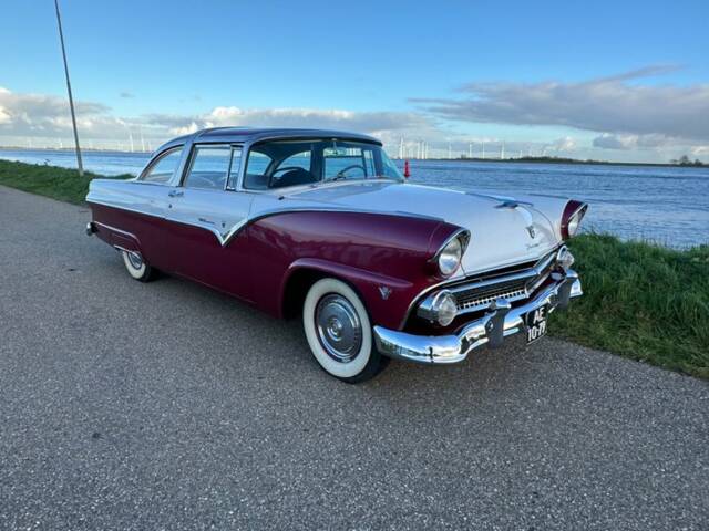 thumbnail image 2 of 3-Row Aluminum Radiator For 1957-1959 Ford Fairlane, Ranchero, Skyliner, Victoria V8 – DH Racing 2 of 5