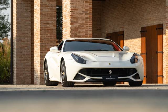 Imagen 1/50 de Ferrari F12berlinetta (2014)