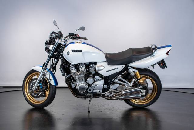 Image 1/47 de Yamaha DUMMY (2001)