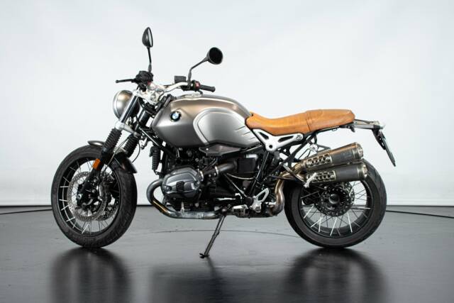Image 1/50 of BMW DUMMY (2019)
