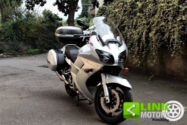 Image 1/16 de Yamaha DUMMY (2001)