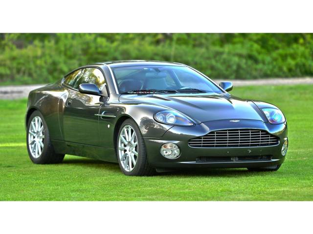 Image 1/12 de Aston Martin V12 Vanquish S (2005)