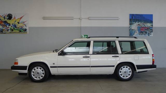 Image 1/35 de Volvo 940 2.0i Turbo (1997)