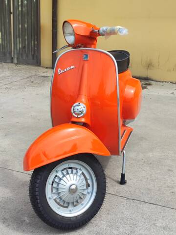 Bild 1/21 von Piaggio Vespa 50 SS (1970)