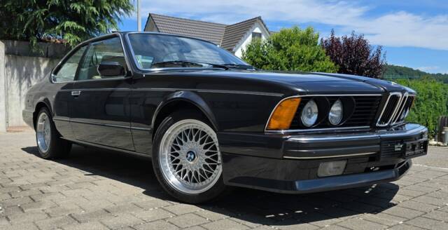 Bild 1/12 von BMW 635 CSi (1987)