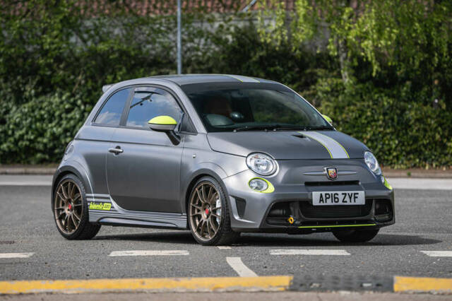 Image 1/49 of Abarth 695 Biposto (2016)