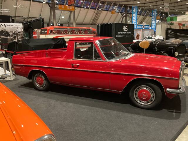 Bild 1/13 von Mercedes-Benz 220 D (1973)