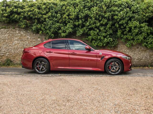 Immagine 1/23 di Alfa Romeo Giulia Quadrifoglio (2018)