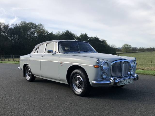 Image 1/17 of Rover 3.5 Litre Coupe (1969)