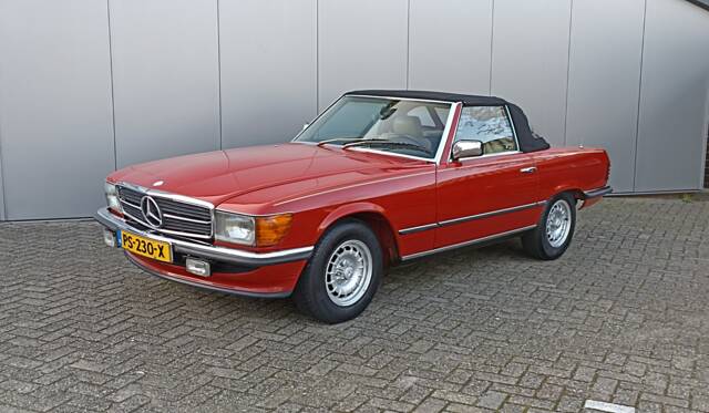 Image 1/10 of Mercedes-Benz 500 SL (1983)