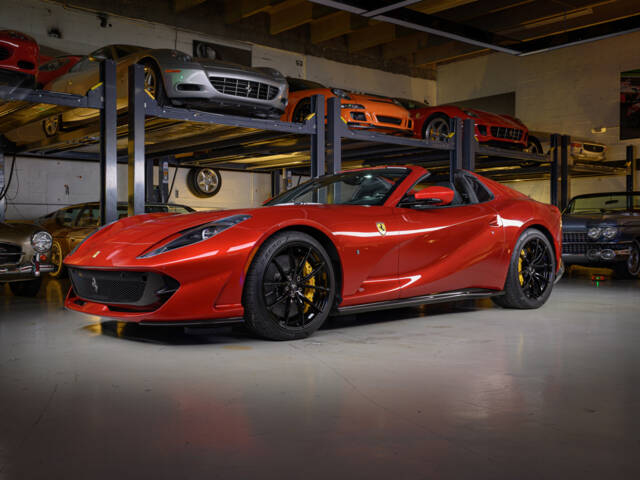 Bild 1/44 von Ferrari 812 GTS (2022)