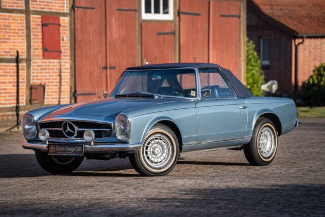 Image 1/69 of Mercedes-Benz 230 SL (1967)