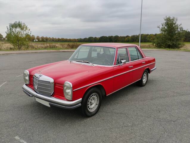 Immagine 1/11 di Mercedes-Benz 280 E (1972)